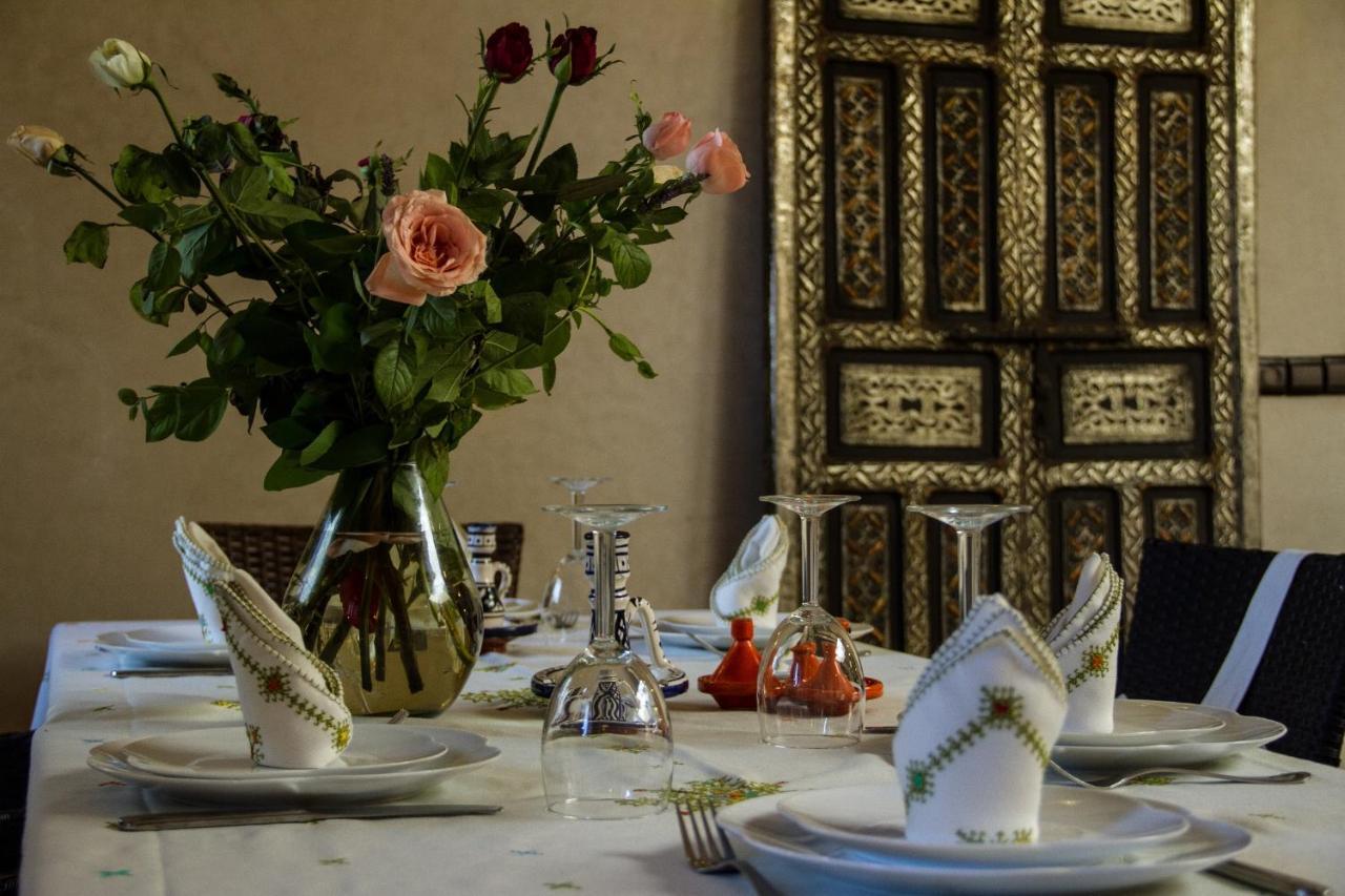 Riad Tama & Spa ワルザザート エクステリア 写真