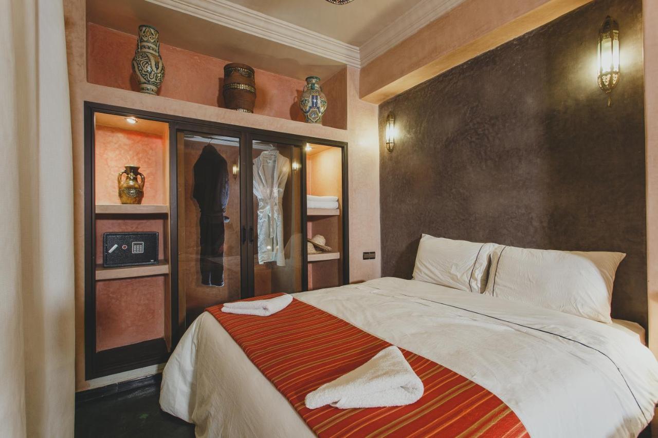 Riad Tama & Spa ワルザザート エクステリア 写真
